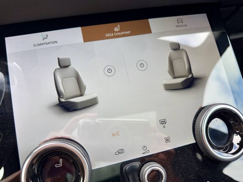 LAND ROVER RANGE ROVER EVOQUE II D200 4WD R-DYNAMIC SE BVA 9