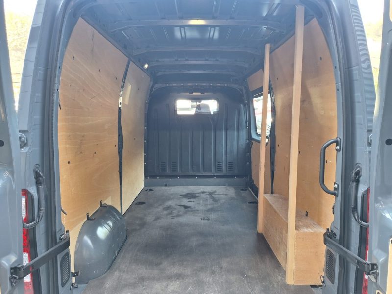 RENAULT MASTER FOURGON 2.3 DCI 180 BVR H2L2 BVR*1°MAIN*