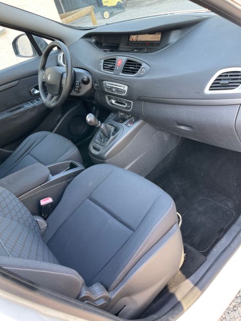 RENAULT MEGANE SCENIC 2010