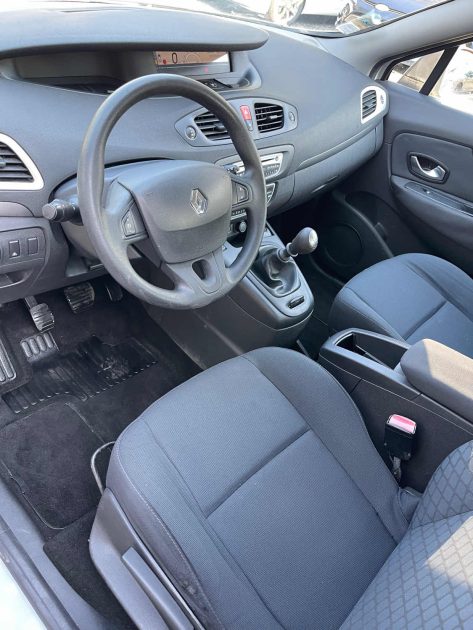 RENAULT MEGANE SCENIC 2010