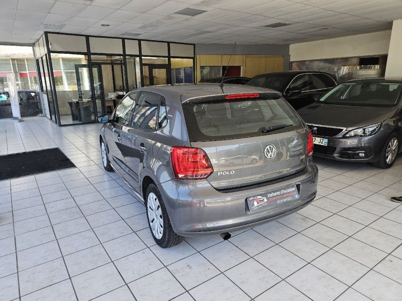 VOLKSWAGEN POLO 2010