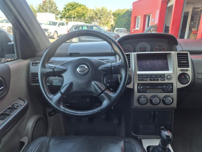 NISSAN NON DEFINI 2004
