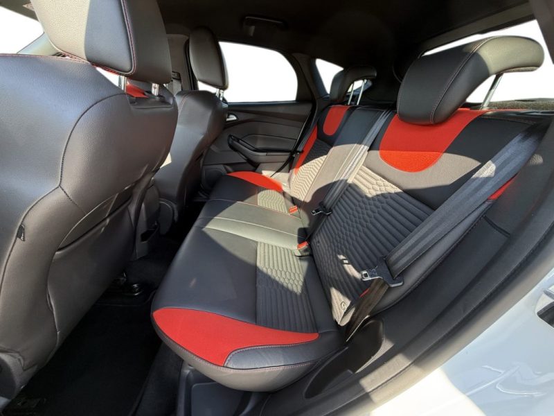 FORD FOCUS ST 2.0 250ch