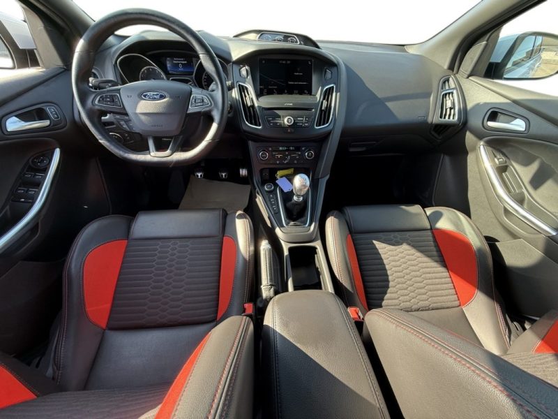 FORD FOCUS ST 2.0 250ch