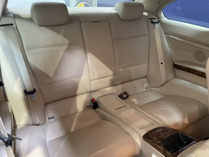 BMW SERIE 3 335i E92 306ch X-DRIVE BVA / SUIVI D'ENTRETIEN COMPLET 