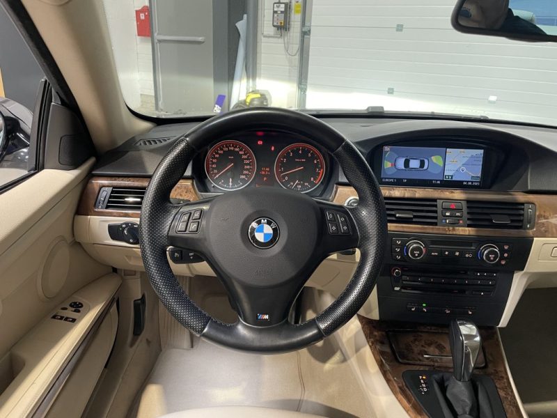 BMW SERIE 3 335i E92 306ch X-DRIVE BVA / SUIVI D'ENTRETIEN COMPLET 