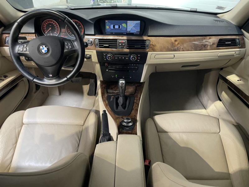 BMW SERIE 3 335i E92 306ch X-DRIVE BVA / SUIVI D'ENTRETIEN COMPLET 