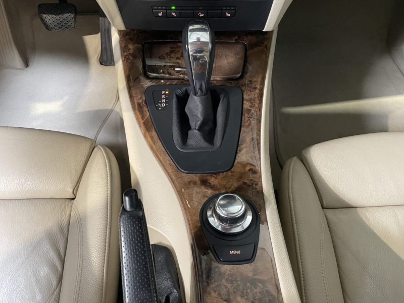 BMW SERIE 3 335i E92 306ch X-DRIVE BVA / SUIVI D'ENTRETIEN COMPLET 