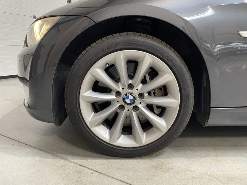BMW SERIE 3 335i E92 306ch X-DRIVE BVA / SUIVI D'ENTRETIEN COMPLET 