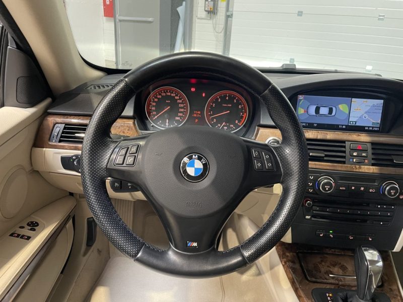 BMW SERIE 3 335i E92 306ch X-DRIVE BVA / SUIVI D'ENTRETIEN COMPLET 