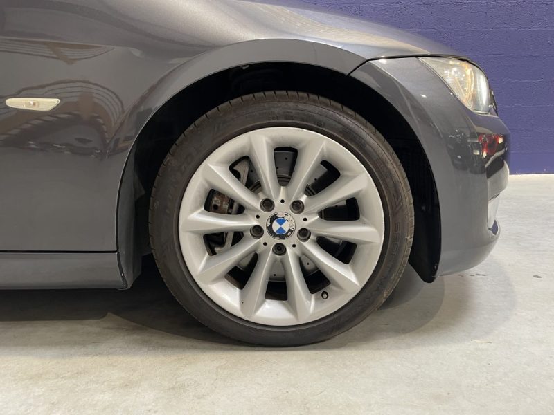 BMW SERIE 3 335i E92 306ch X-DRIVE BVA / SUIVI D'ENTRETIEN COMPLET 