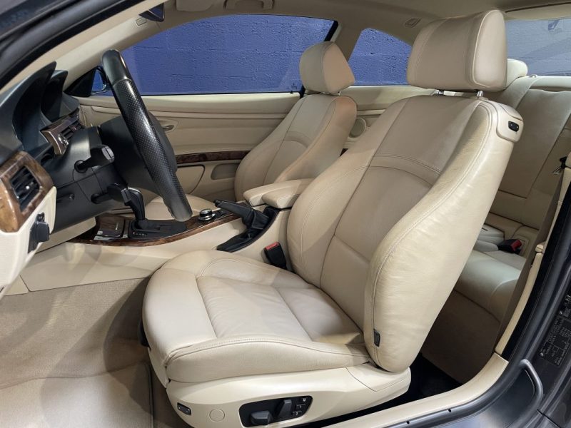 BMW SERIE 3 335i E92 306ch X-DRIVE BVA / SUIVI D'ENTRETIEN COMPLET 