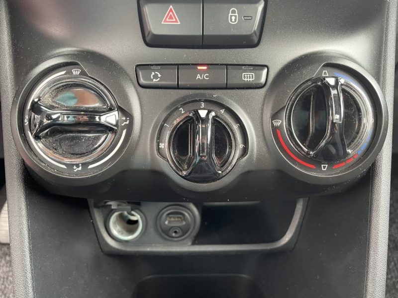 PEUGEOT 208 1.0L 68cv GARANTIE 3/12 MOIS