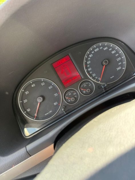 VOLKSWAGEN TOURAN 1.4l TSI 140CV CONFORTLINE DSG7