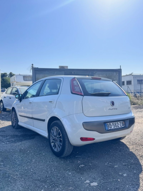 Fiat punto 2010 1.3 Multijet 16v 85ch DPF S&S Dynamic 95g 5p