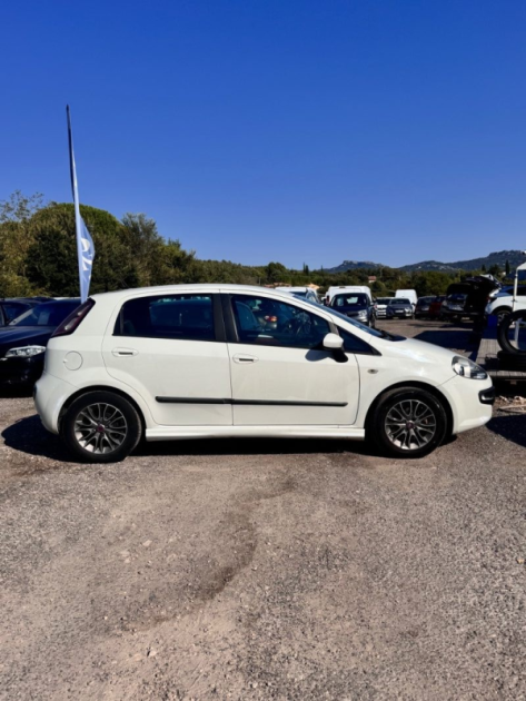 Fiat punto 2010 1.3 Multijet 16v 85ch DPF S&S Dynamic 95g 5p