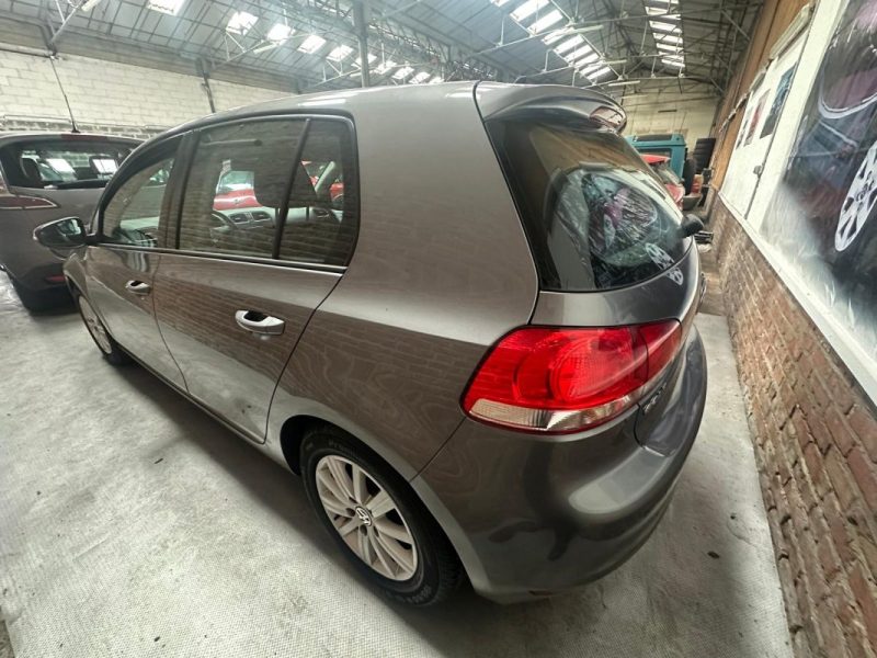 VOLKSWAGEN GOLF VI 1.6 TDI 105ch BlueMotion 2011