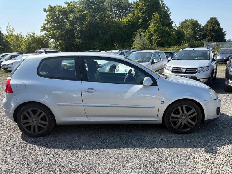 VOLKSWAGEN GOLF 2006