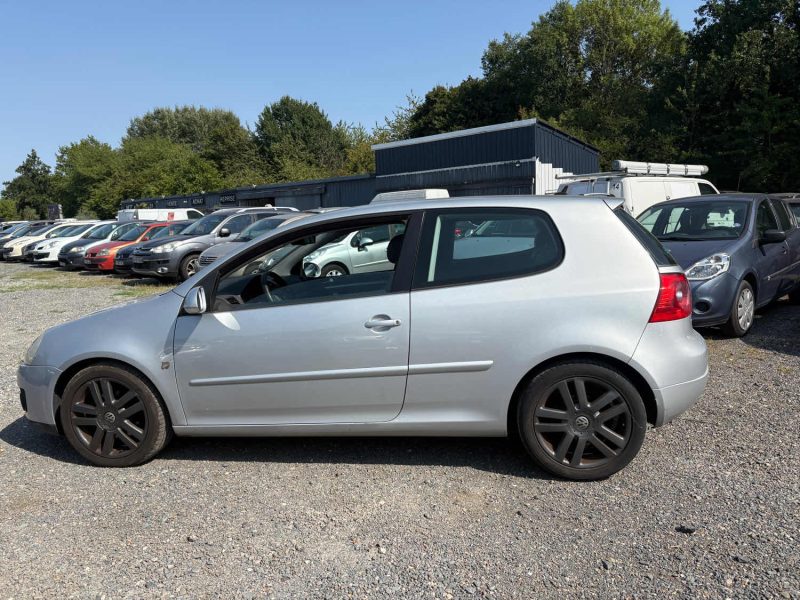 VOLKSWAGEN GOLF 2006