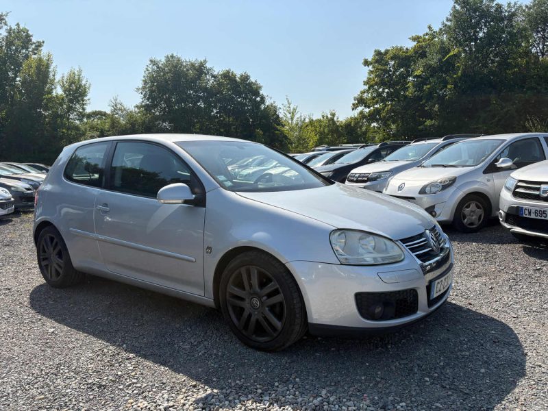 VOLKSWAGEN GOLF 2006