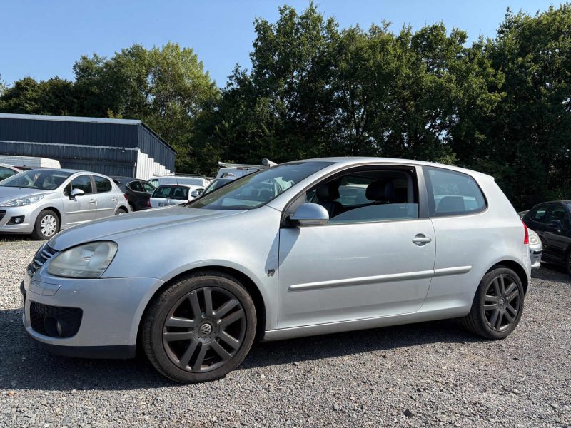 VOLKSWAGEN GOLF 2006