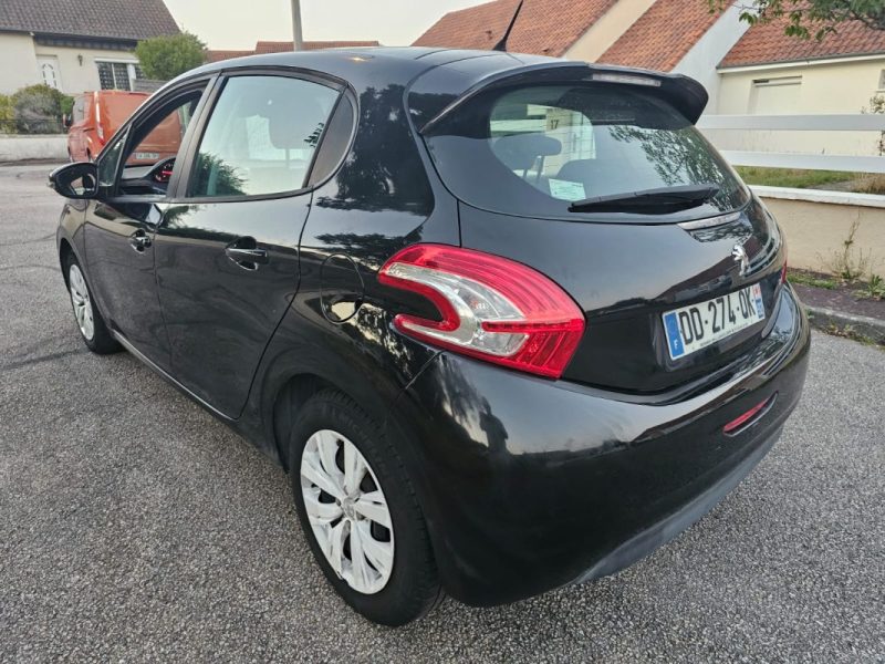 PEUGEOT 208 I 2014