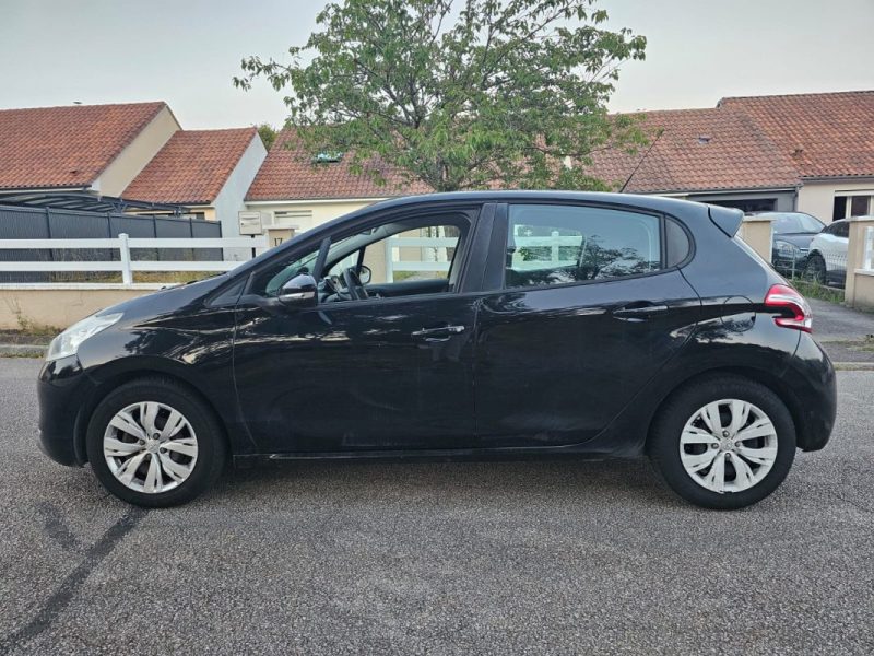 PEUGEOT 208 I 2014