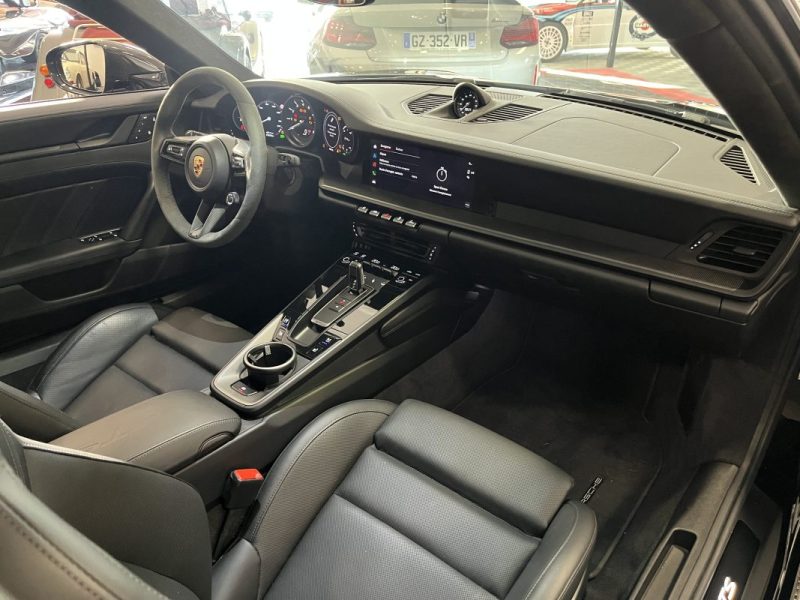 PORSCHE 911 Type 992 CARRERA GTS - 2023