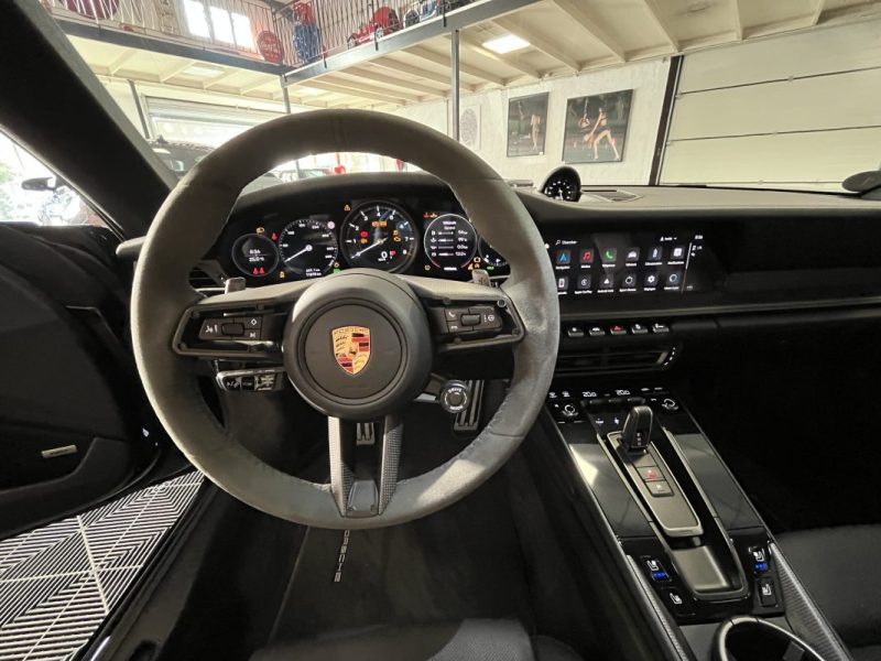 PORSCHE 911 Type 992 CARRERA GTS - 2023