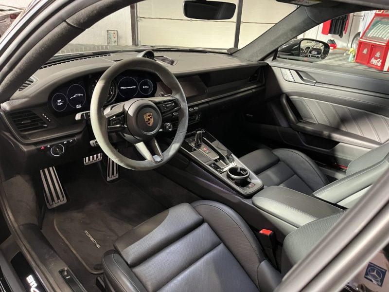 PORSCHE 911 Type 992 CARRERA GTS - 2023