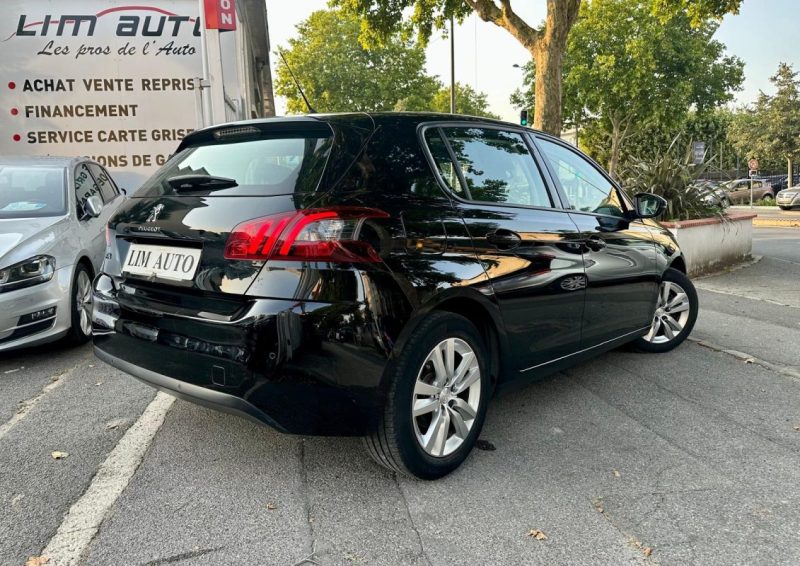 PEUGEOT 308 2020