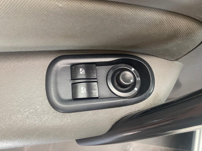 RENAULT KANGOO 1.5 DCI 70ch 🚐 Distri OK 🔧 / Barres de toit 🛞 / Garantie 6 mois ✅