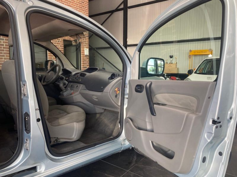 RENAULT KANGOO 1.5 DCI 70ch 🚐 Distri OK 🔧 / Barres de toit 🛞 / Garantie 6 mois ✅