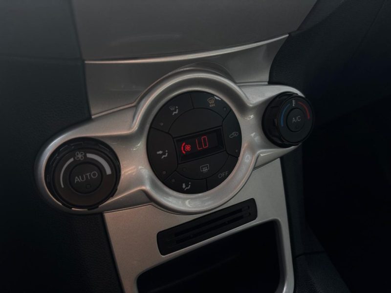 FORD FIESTA VI  2011