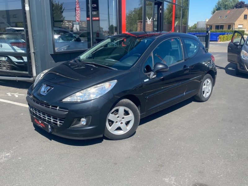 PEUGEOT 207 2010