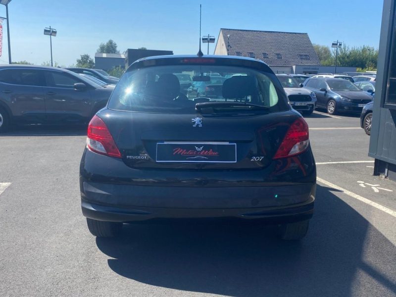 PEUGEOT 207 2010
