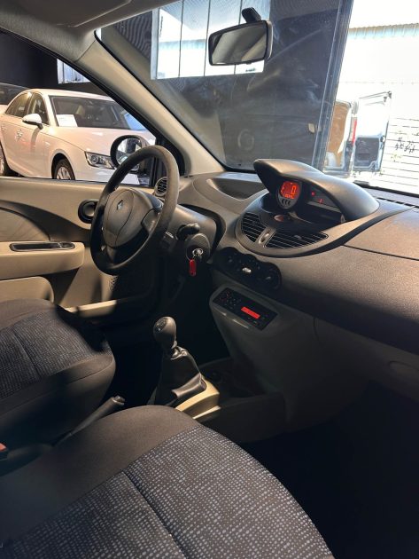 RENAULT TWINGO 1.2 TREND