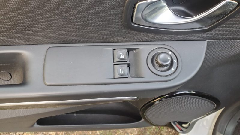 RENAULT CLIO 0.9 TCE 90 ch DYNAMIQUE GPS RADARS CLIM BT