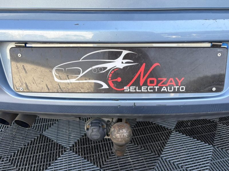 VOLKSWAGEN GOLF 2.0 TDI 140ch FAP Carat GARANTIE 12 MOIS 