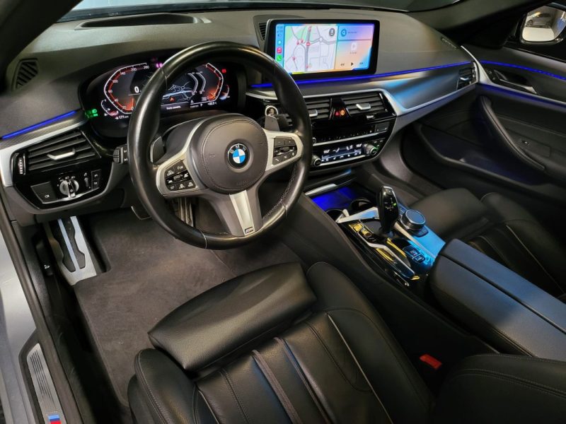BMW SERIE 5 530 I 252cv M SPORT / TOIT OUVRANT / ECLAIRAGE D\'AMBIANCE / SIEGE ELECRIQUE A MEMOIRE