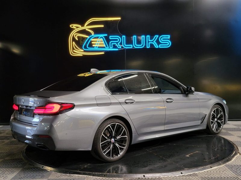 BMW SERIE 5 530 I 252cv M SPORT / TOIT OUVRANT / ECLAIRAGE D\'AMBIANCE / SIEGE ELECRIQUE A MEMOIRE