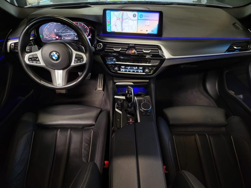 BMW SERIE 5 530 I 252cv M SPORT / TOIT OUVRANT / ECLAIRAGE D\'AMBIANCE / SIEGE ELECRIQUE A MEMOIRE