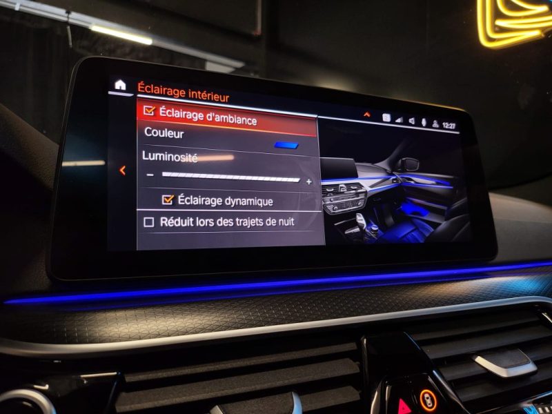 BMW SERIE 5 530 I 252cv M SPORT / TOIT OUVRANT / ECLAIRAGE D\'AMBIANCE / SIEGE ELECRIQUE A MEMOIRE