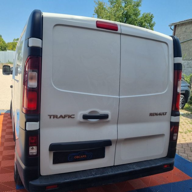 RENAULT TRAFIC 2021