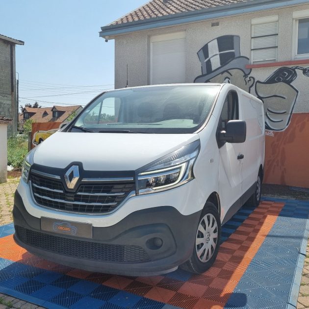 RENAULT TRAFIC 2021