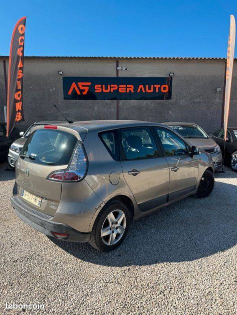 RENAULT MEGANE SCENIC 2012
