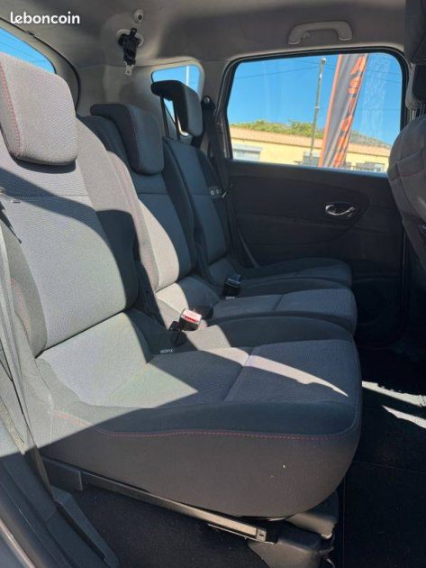 RENAULT MEGANE SCENIC 2012