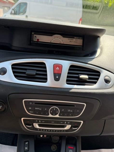 RENAULT GRAND SCENIC 1.9l DCI 130CV FAP DYNAMIC 7 PL