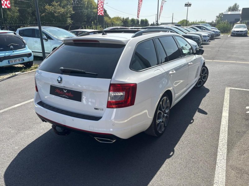 SKODA OCTAVIA 2016