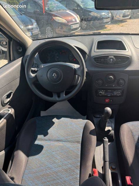 RENAULT CLIO 2008